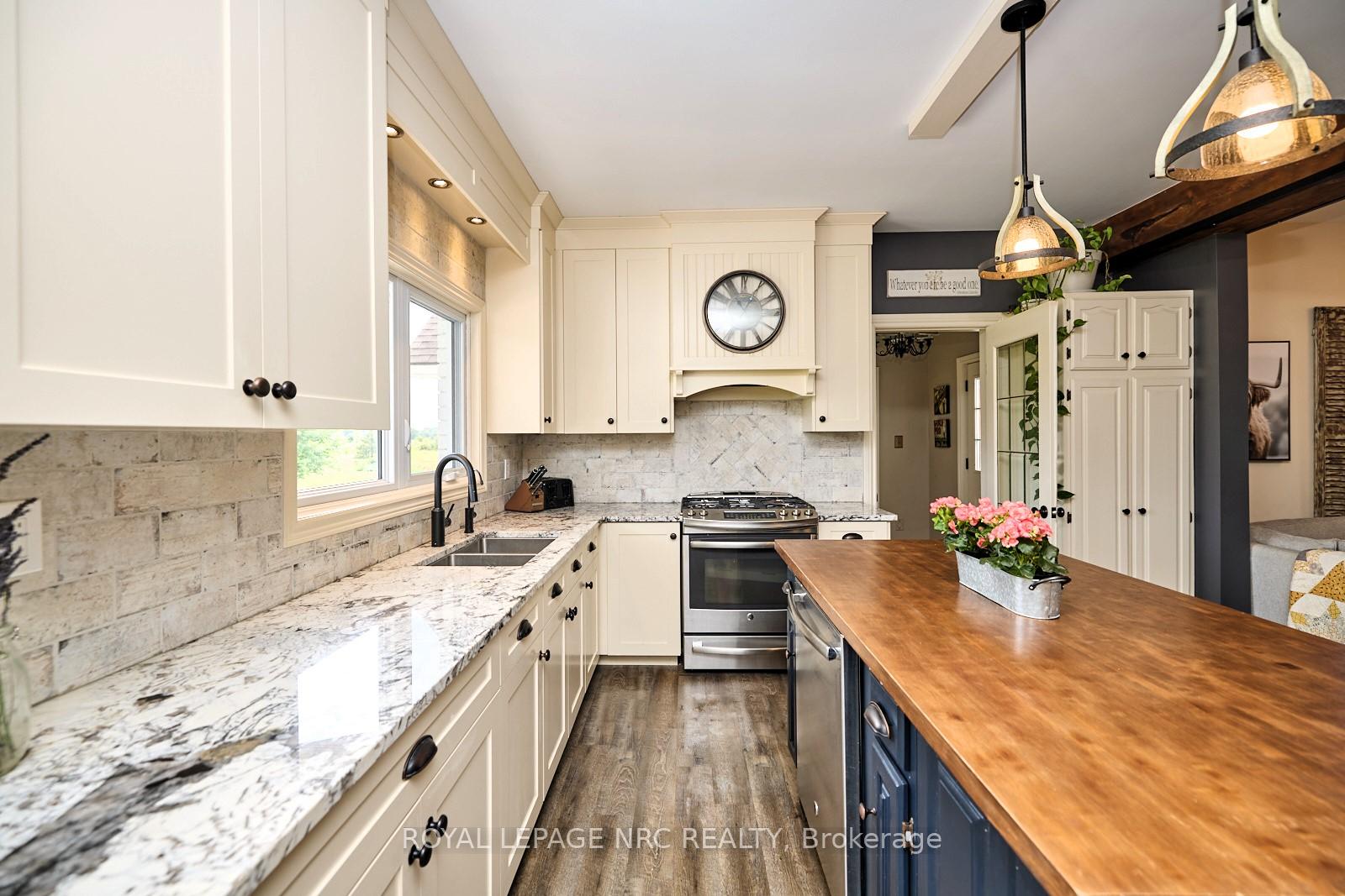 Photo 19 of 736 Chantler Road, Pelham, Fenwick — HOMEH