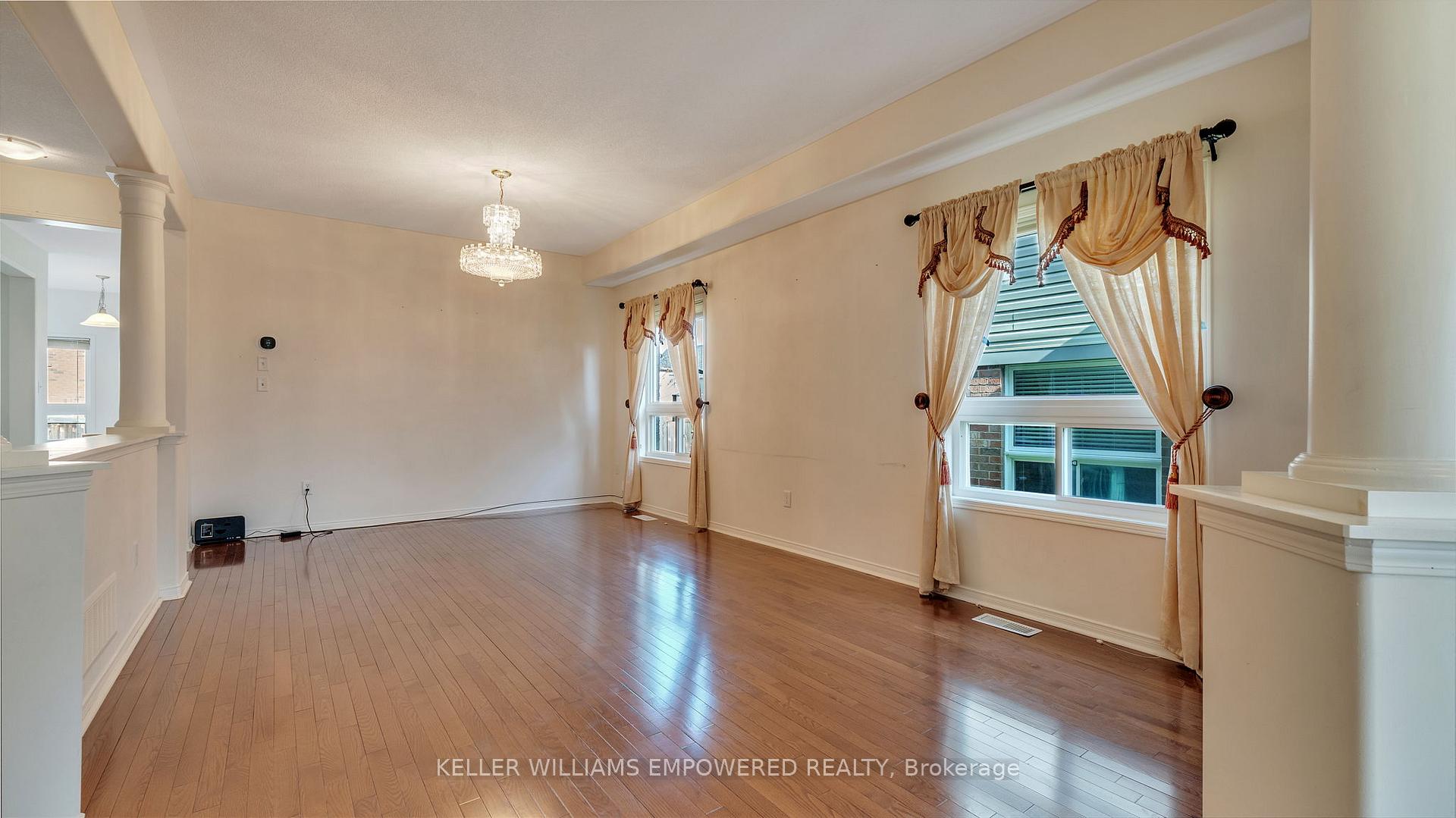 Photo 8 of 1581 Pennel Drive, Oshawa, Taunton — HOMEH