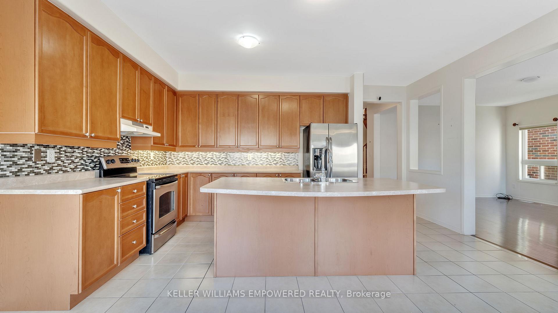 Photo 16 of 1581 Pennel Drive, Oshawa, Taunton — HOMEH