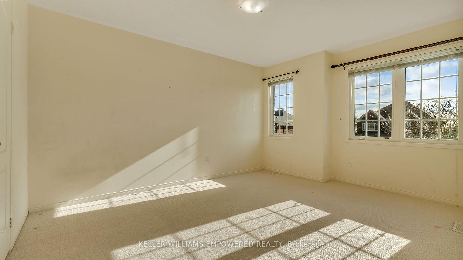 Photo 32 of 1581 Pennel Drive, Oshawa, Taunton — HOMEH