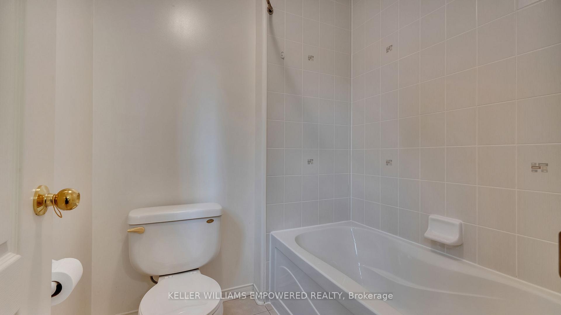 Photo 37 of 1581 Pennel Drive, Oshawa, Taunton — HOMEH