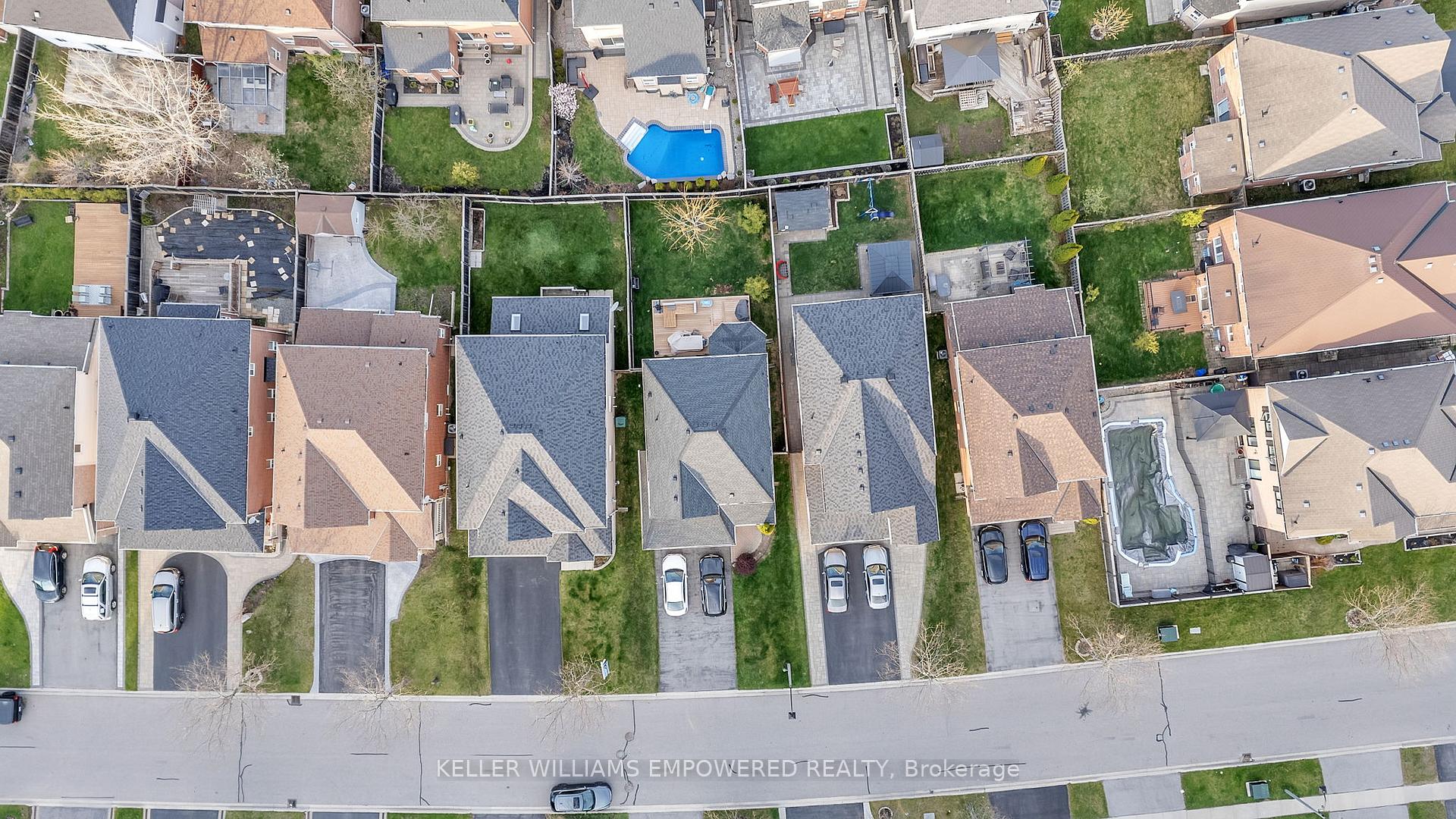 Photo 47 of 1581 Pennel Drive, Oshawa, Taunton — HOMEH