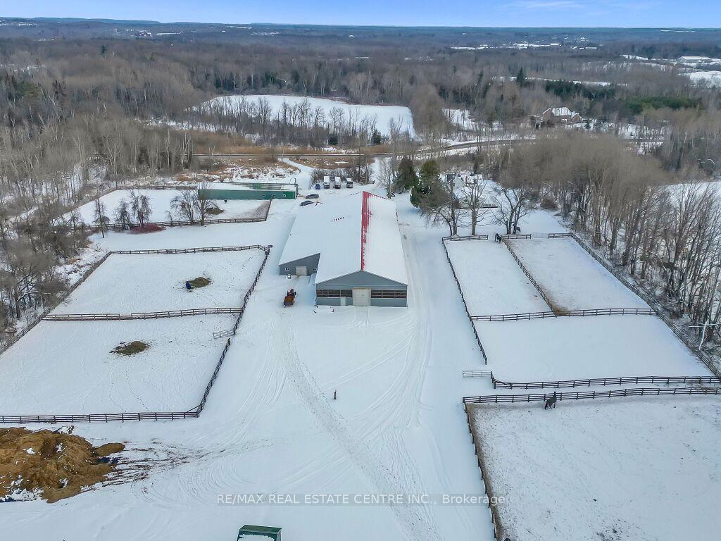 Photo 8 of 2183 20 Side Rd, Milton, Rural Milton West — HOMEH