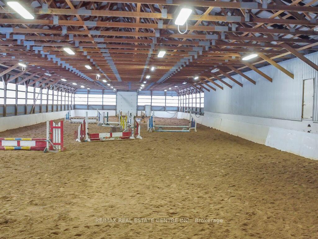 Photo 9 of 2183 20 Side Rd, Milton, Rural Milton West — HOMEH