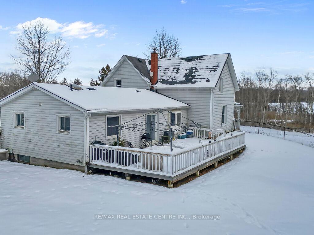 Photo 14 of 2183 20 Side Rd, Milton, Rural Milton West — HOMEH