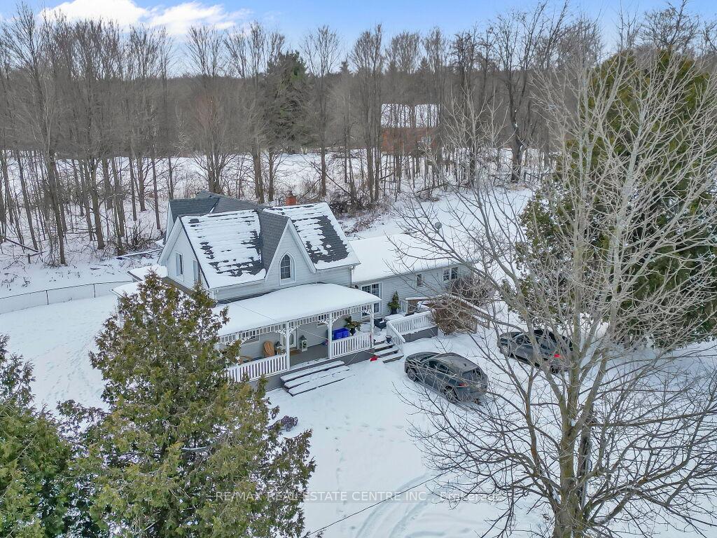 Photo 16 of 2183 20 Side Rd, Milton, Rural Milton West — HOMEH