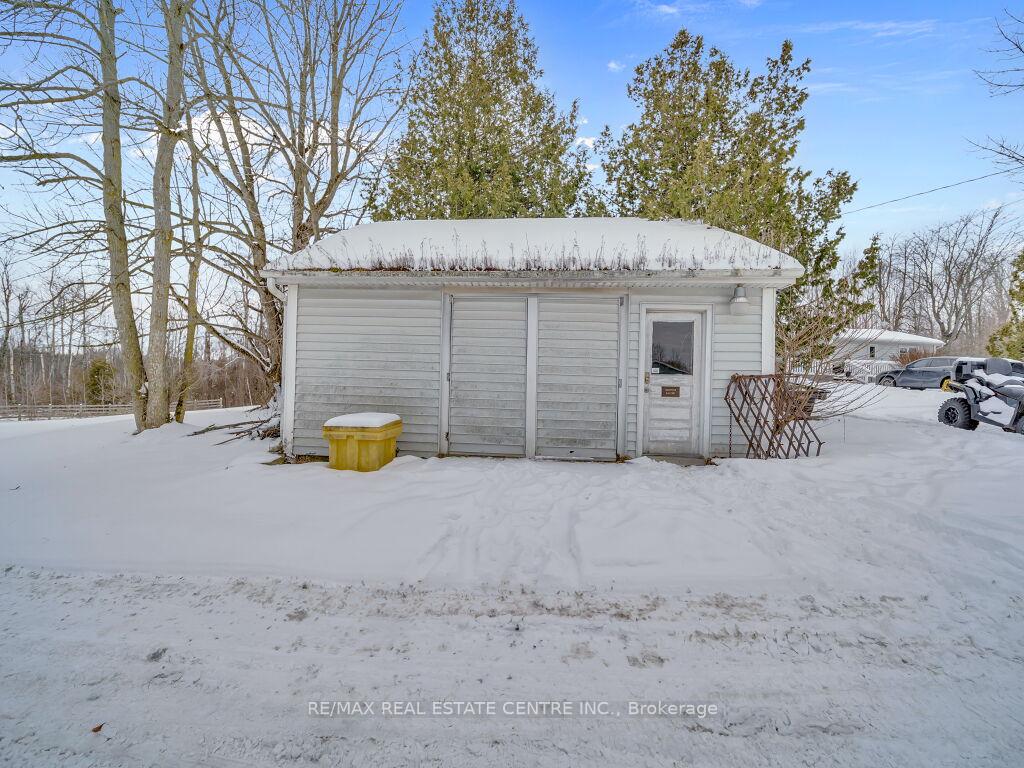 Photo 21 of 2183 20 Side Rd, Milton, Rural Milton West — HOMEH