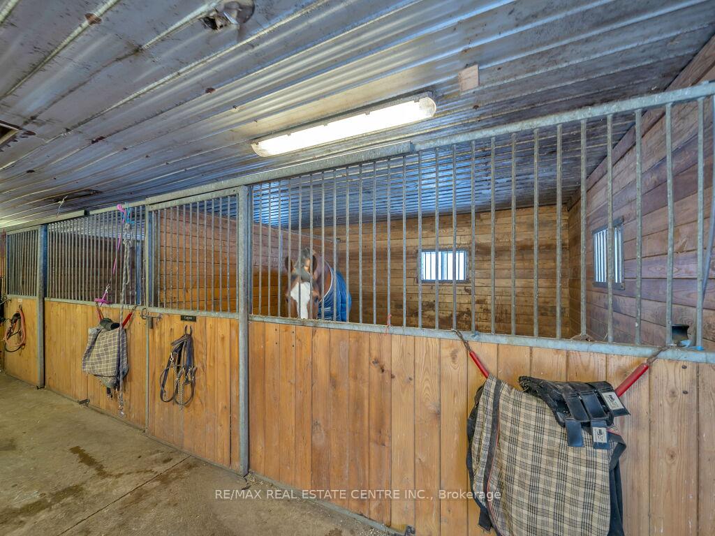 Photo 28 of 2183 20 Side Rd, Milton, Rural Milton West — HOMEH
