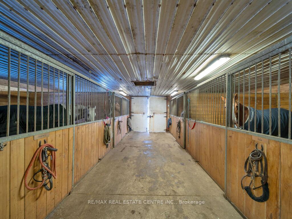 Photo 29 of 2183 20 Side Rd, Milton, Rural Milton West — HOMEH