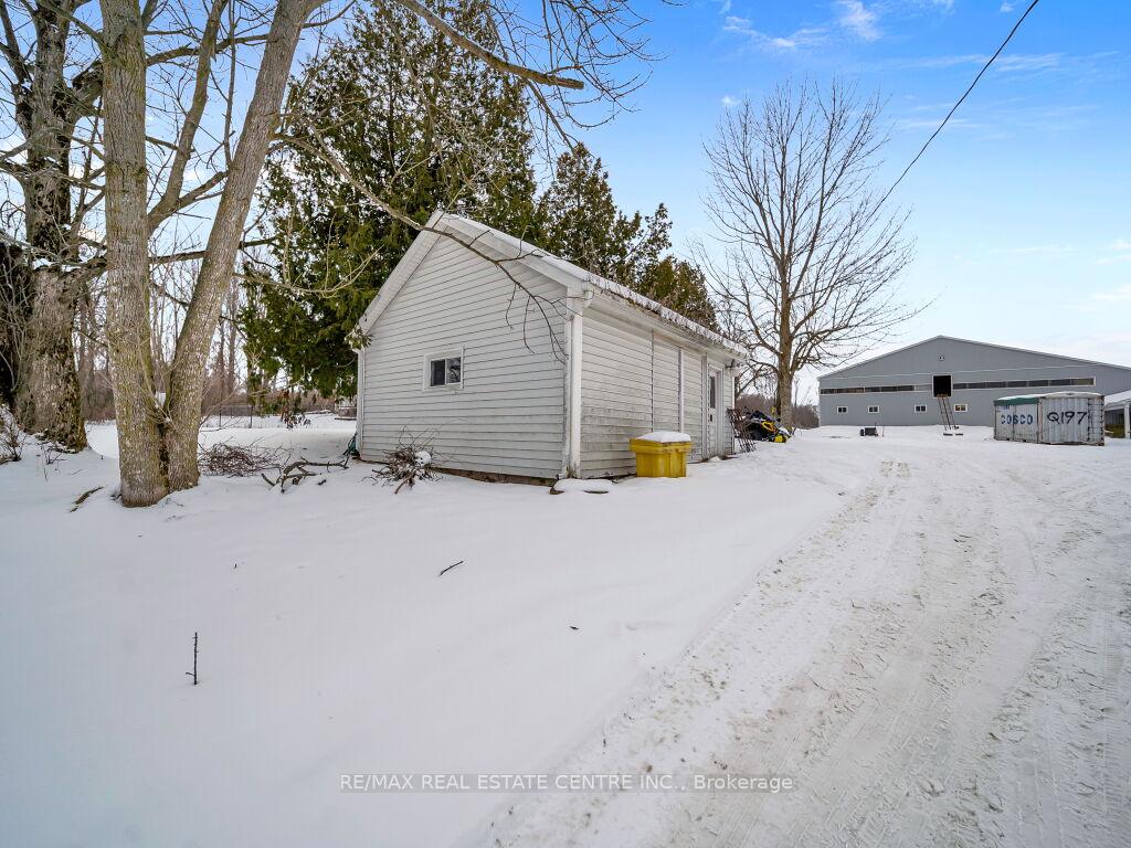 Photo 40 of 2183 20 Side Rd, Milton, Rural Milton West — HOMEH