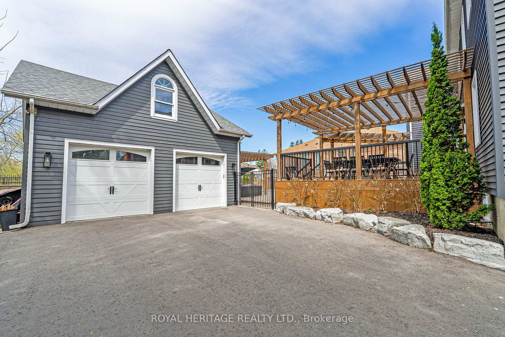 Photo 5 of 5016 Barber Street E, Pickering, Rural Pickering — HOMEH