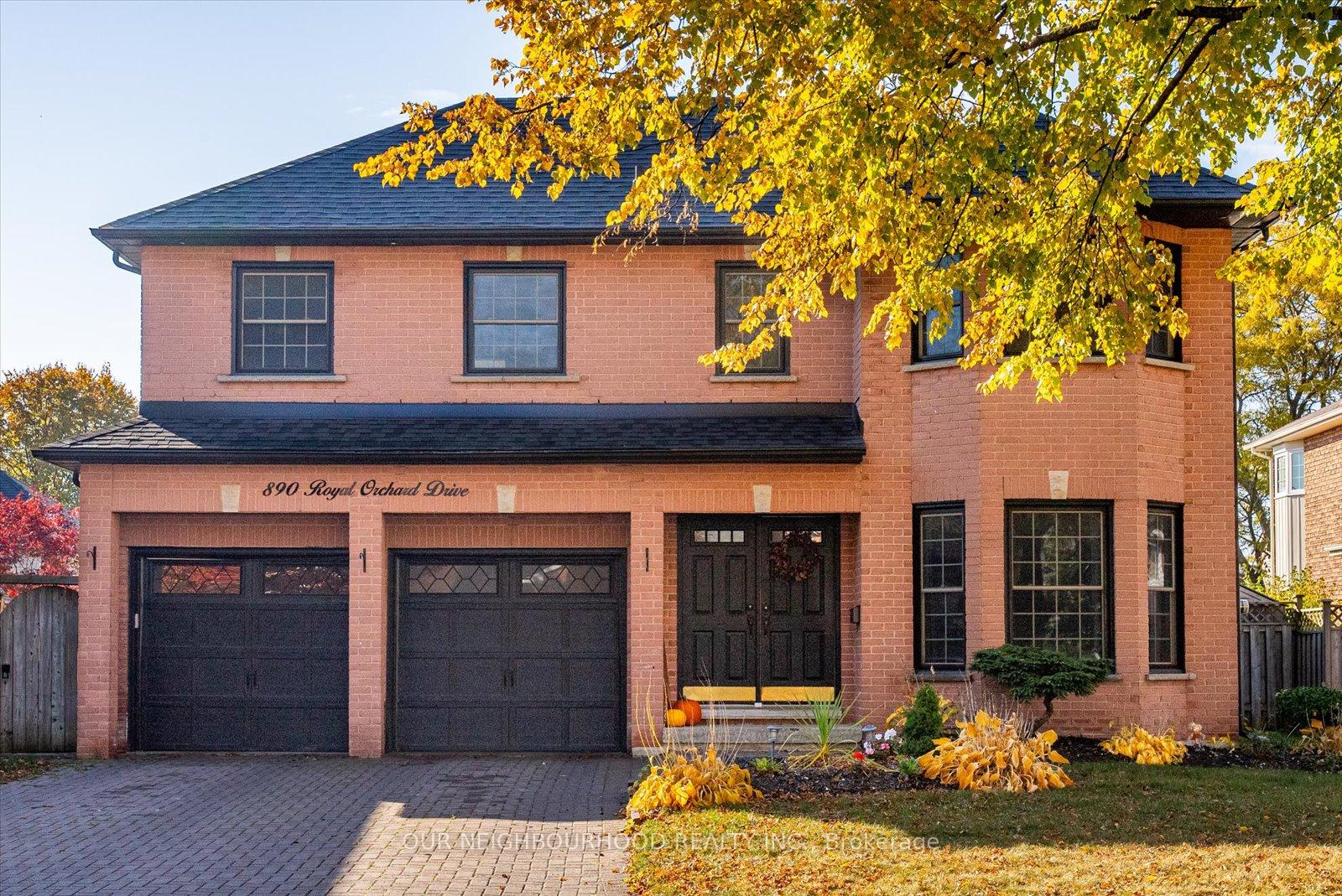 Front of 890 Royal Orchard Drive