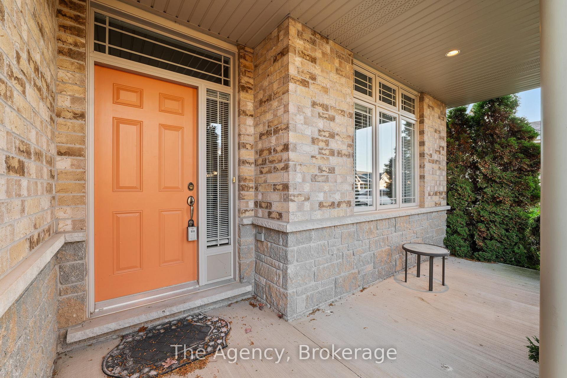 Photo 3 of 66 Willson Crossing Court, Pelham, Fonthill — HOMEH