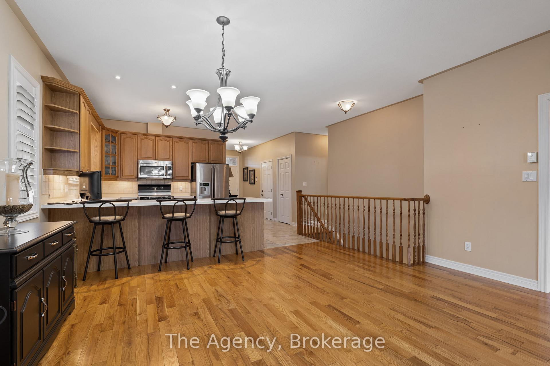Photo 9 of 66 Willson Crossing Court, Pelham, Fonthill — HOMEH