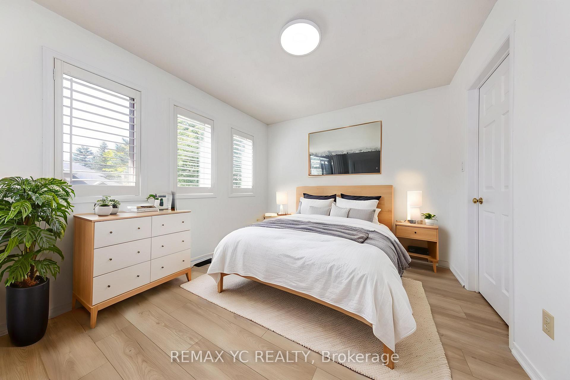 Photo 19 of 896 Darwin Drive, Pickering, Dunbarton — HOMEH
