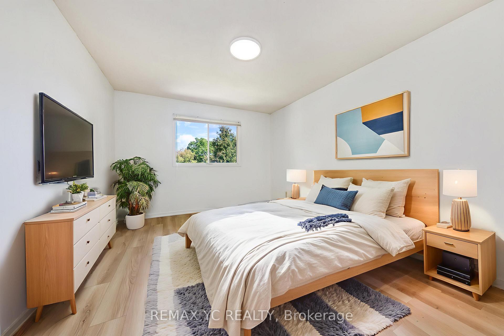 Photo 21 of 896 Darwin Drive, Pickering, Dunbarton — HOMEH