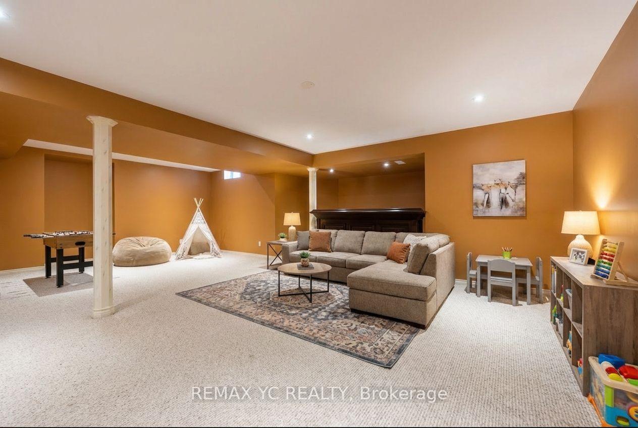 Photo 24 of 896 Darwin Drive, Pickering, Dunbarton — HOMEH