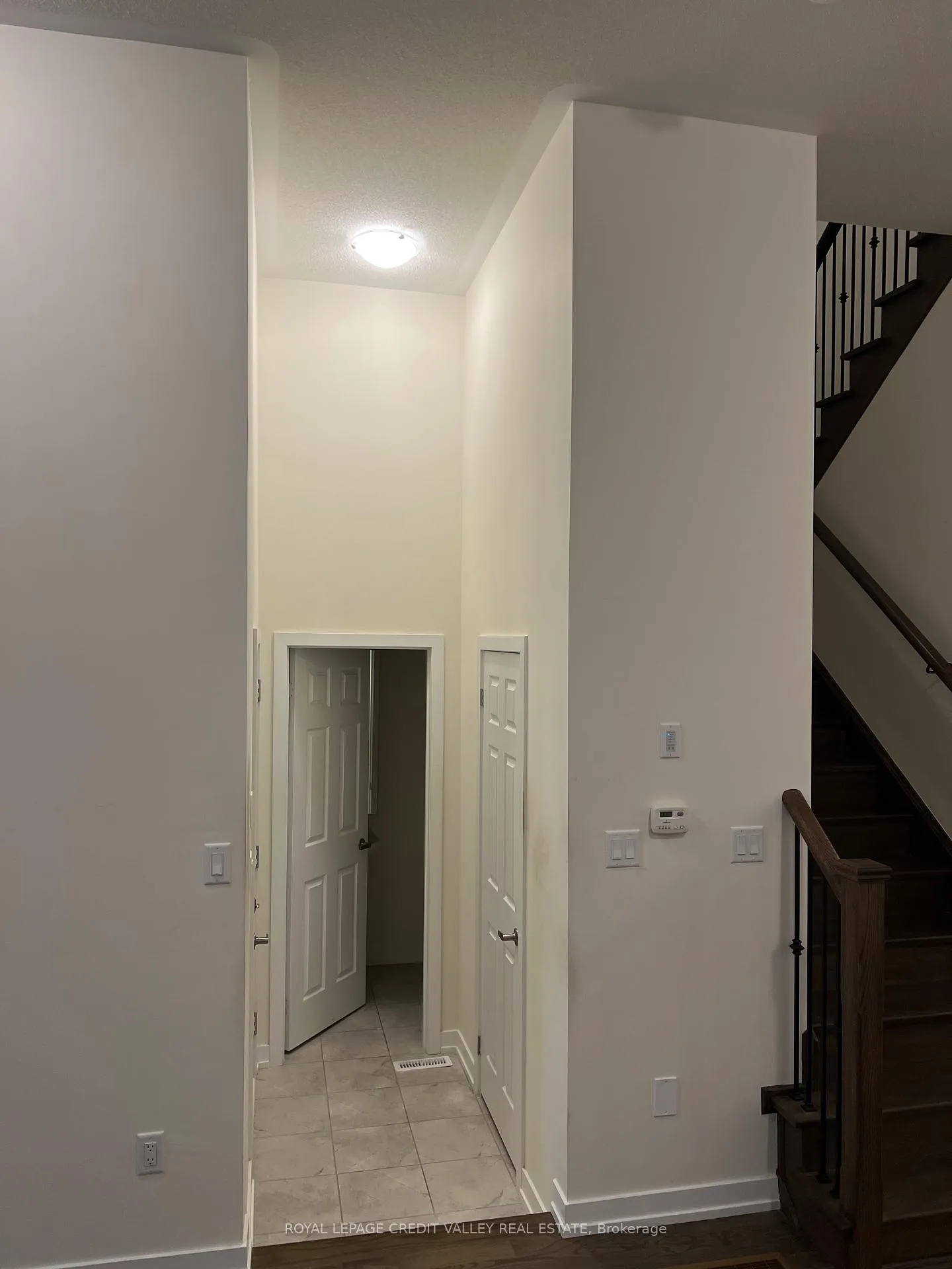 Photo 9 of 2103 Hallandale Street, Oshawa, Kedron — HOMEH
