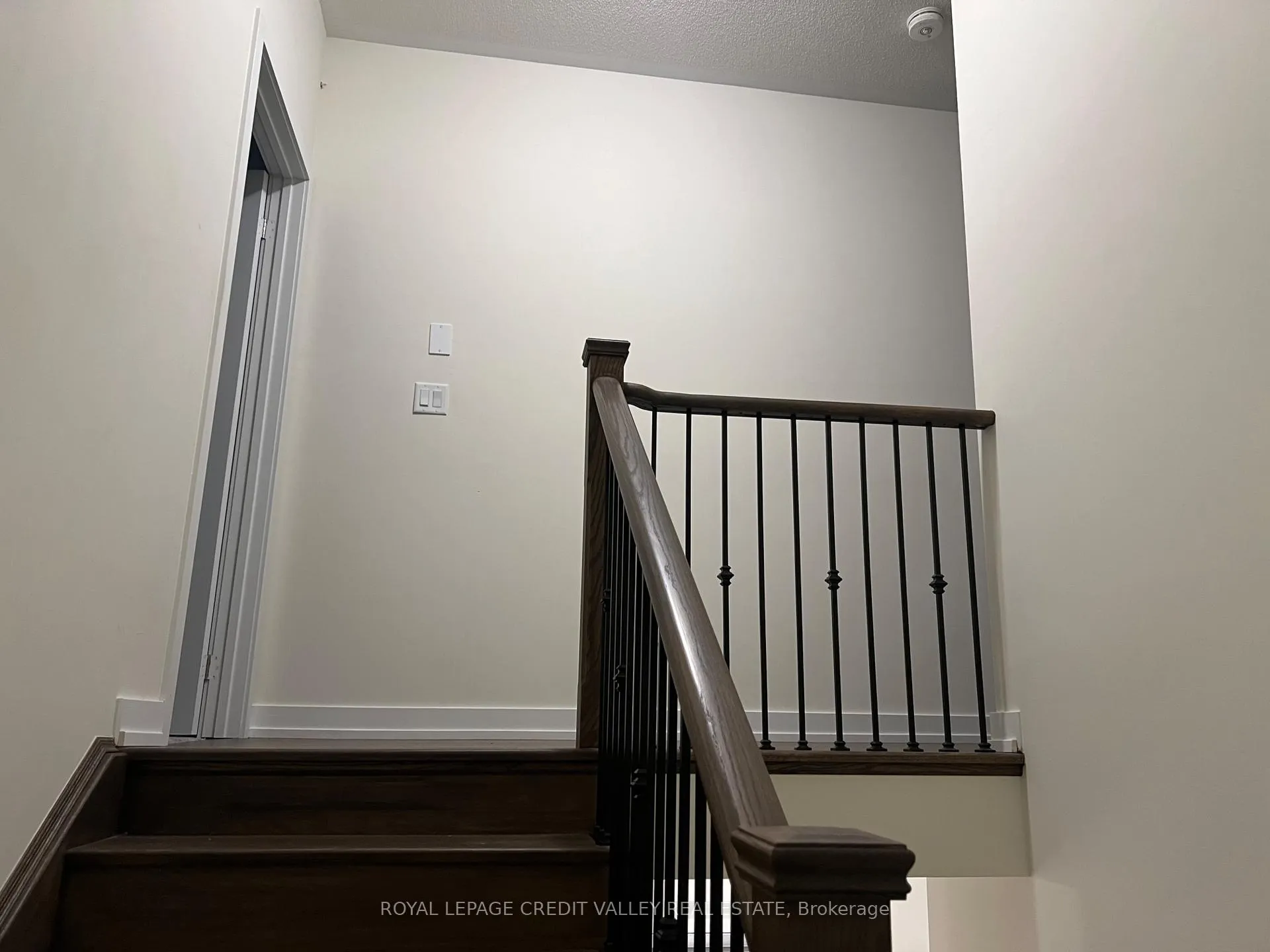 Photo 15 of 2103 Hallandale Street, Oshawa, Kedron — HOMEH