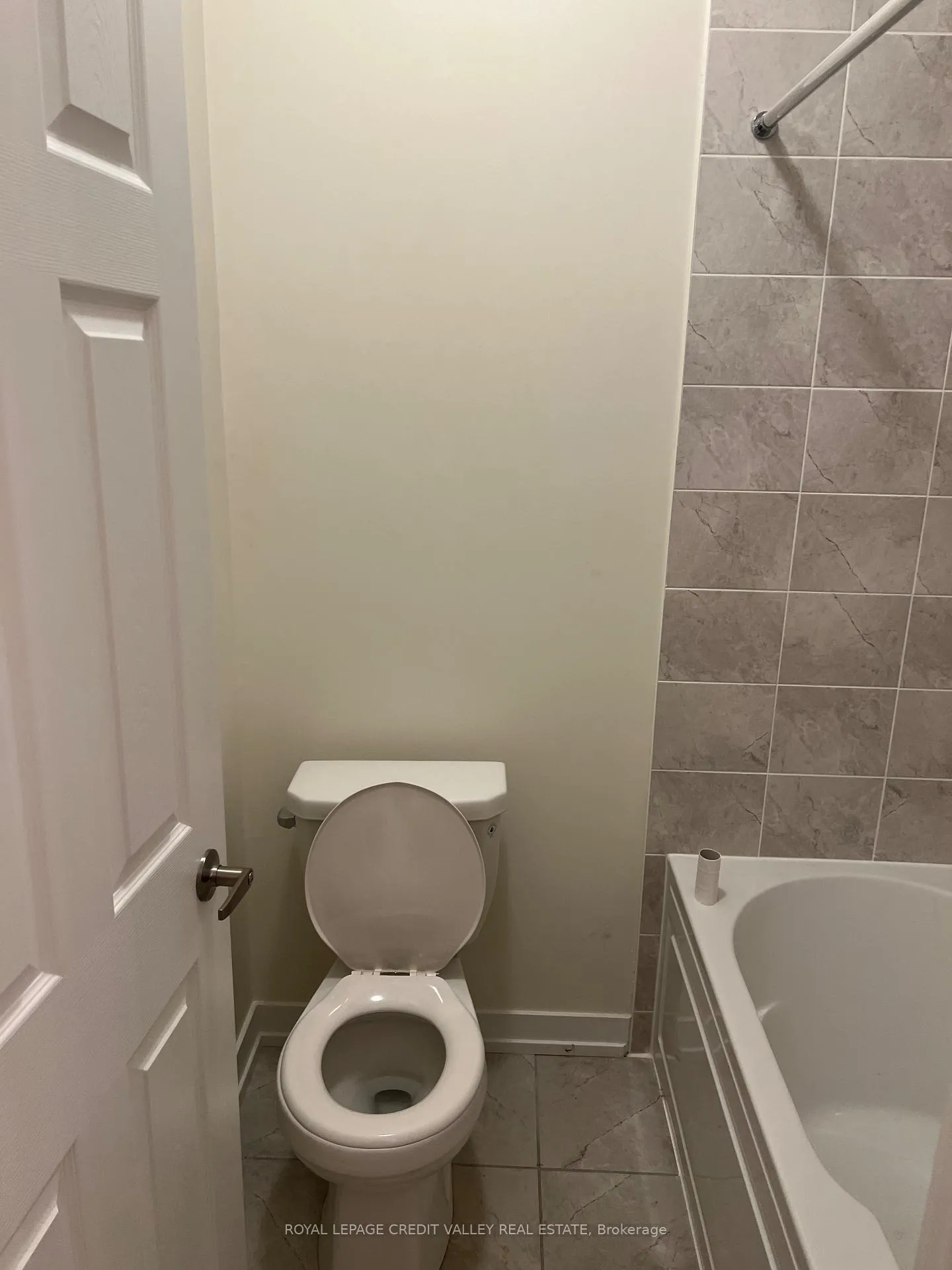 Photo 26 of 2103 Hallandale Street, Oshawa, Kedron — HOMEH