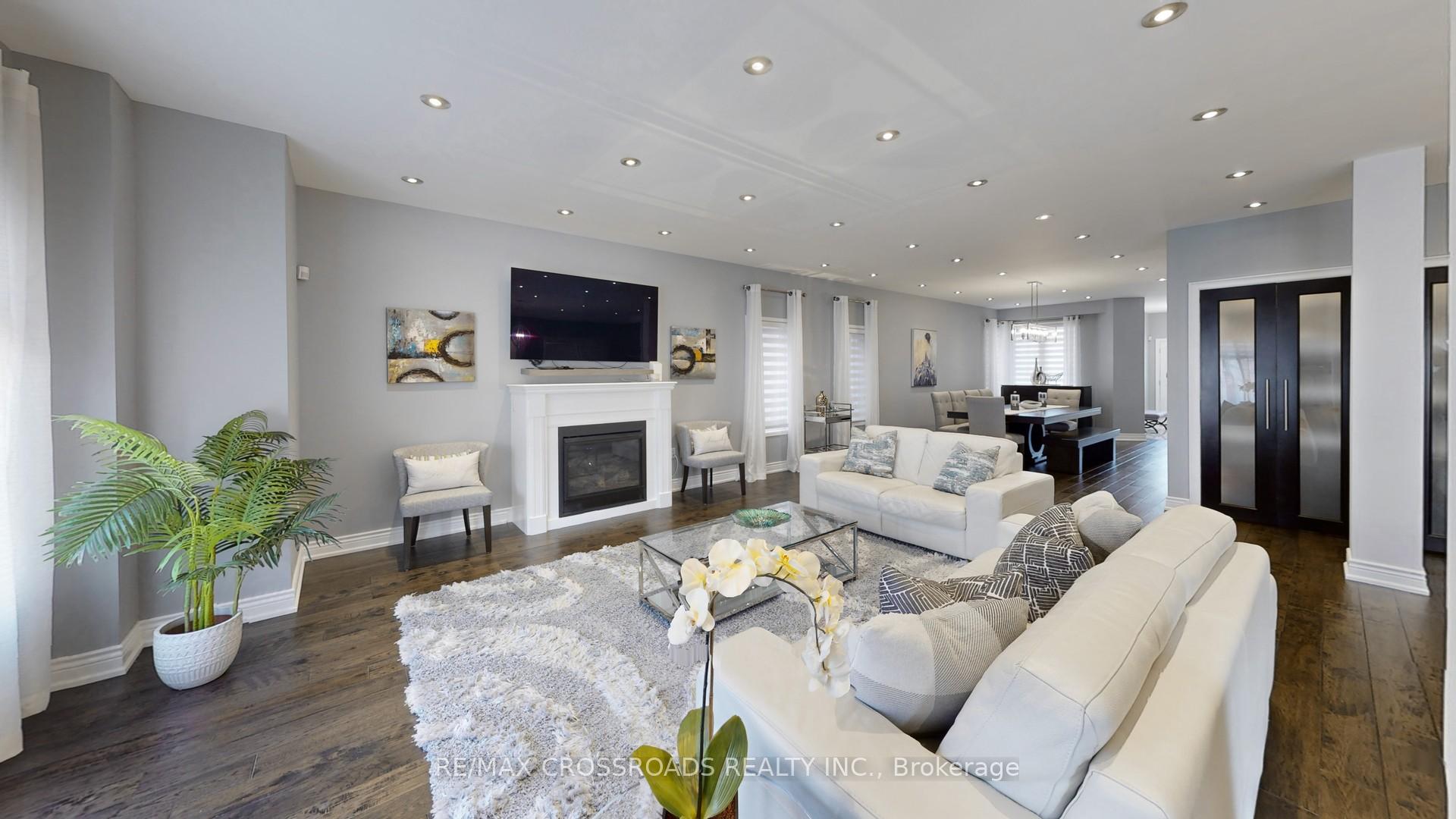 Photo 10 of 2024 Magee Court, Oshawa, Taunton — HOMEH
