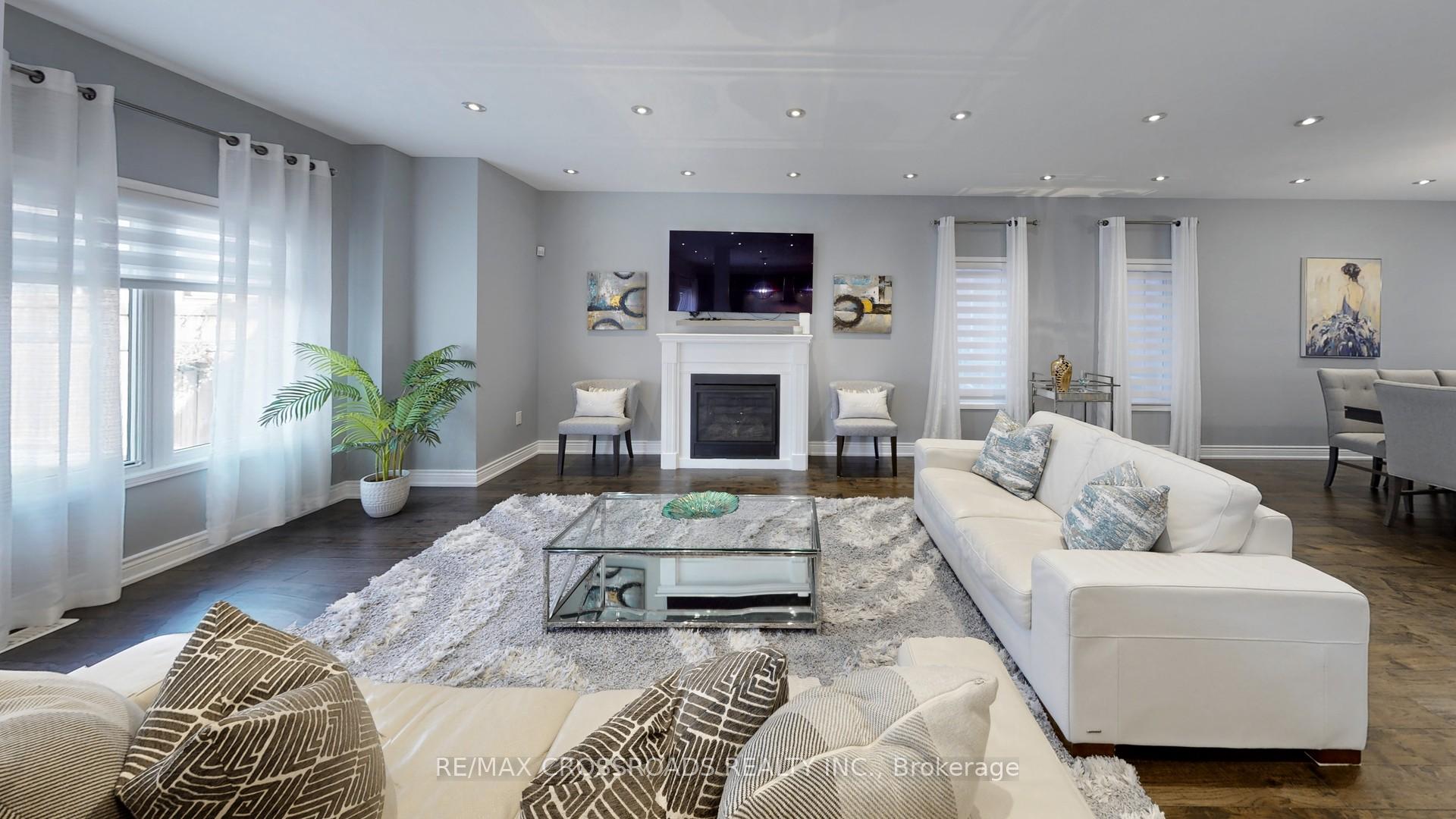 Photo 11 of 2024 Magee Court, Oshawa, Taunton — HOMEH