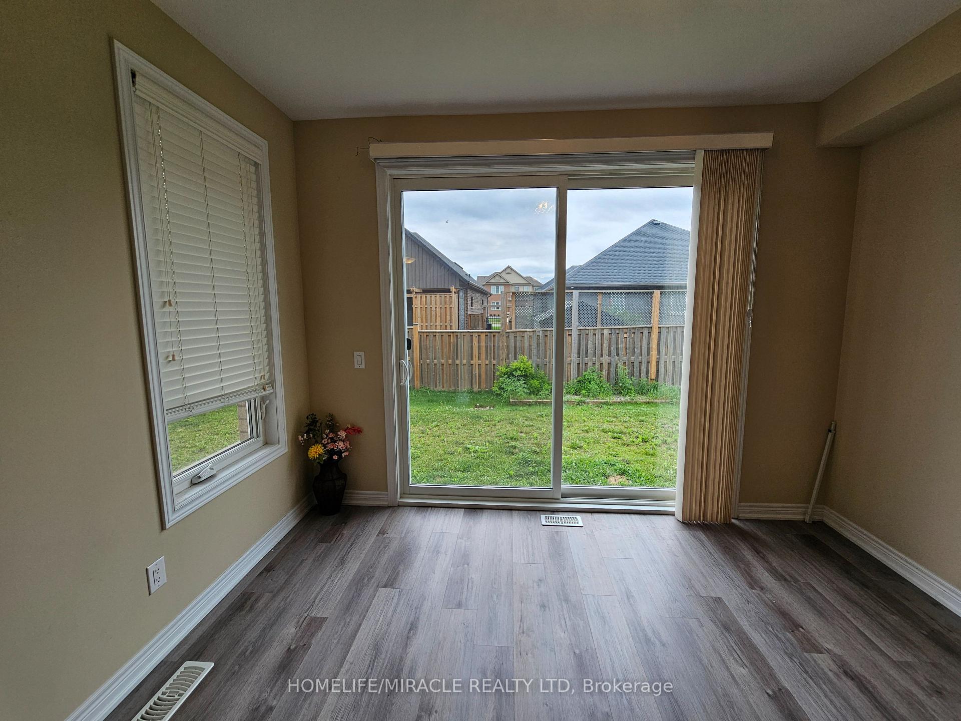 Photo 9 of 149 Susan Drive, Pelham, Fonthill — HOMEH