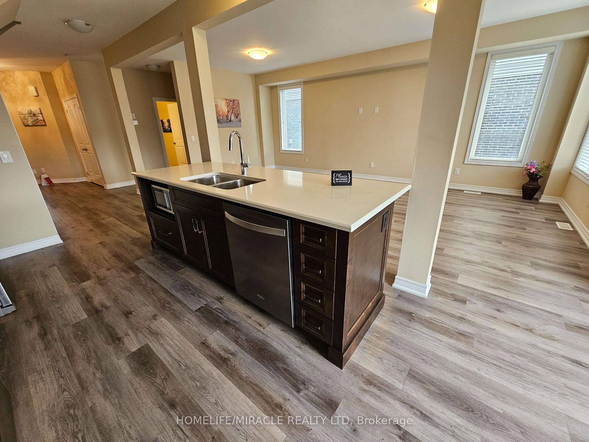 Photo 11 of 149 Susan Drive, Pelham, Fonthill — HOMEH