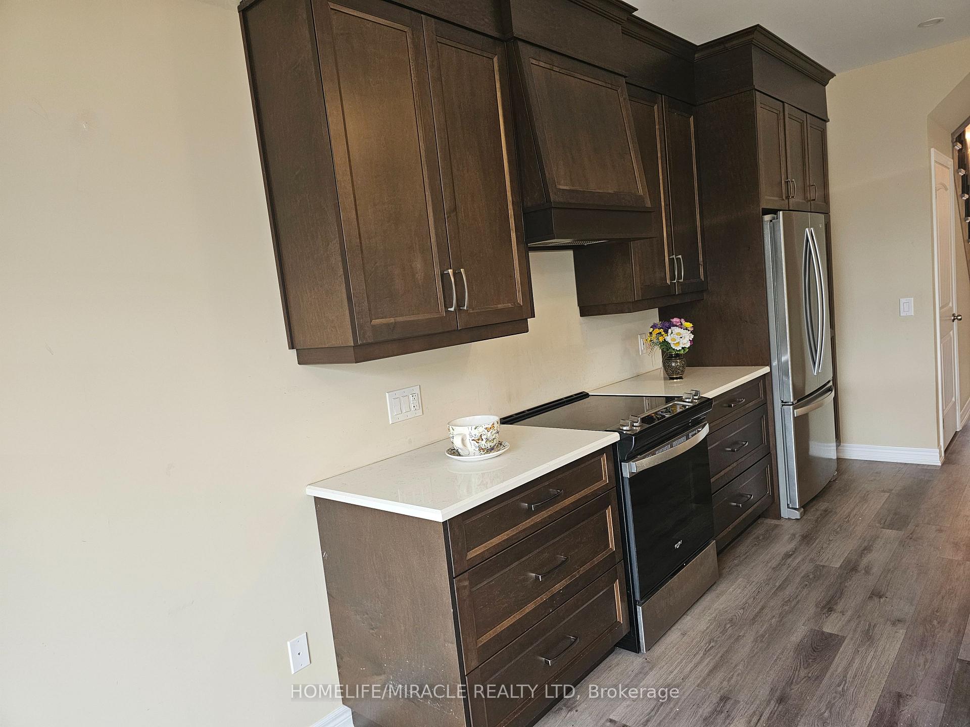 Photo 12 of 149 Susan Drive, Pelham, Fonthill — HOMEH