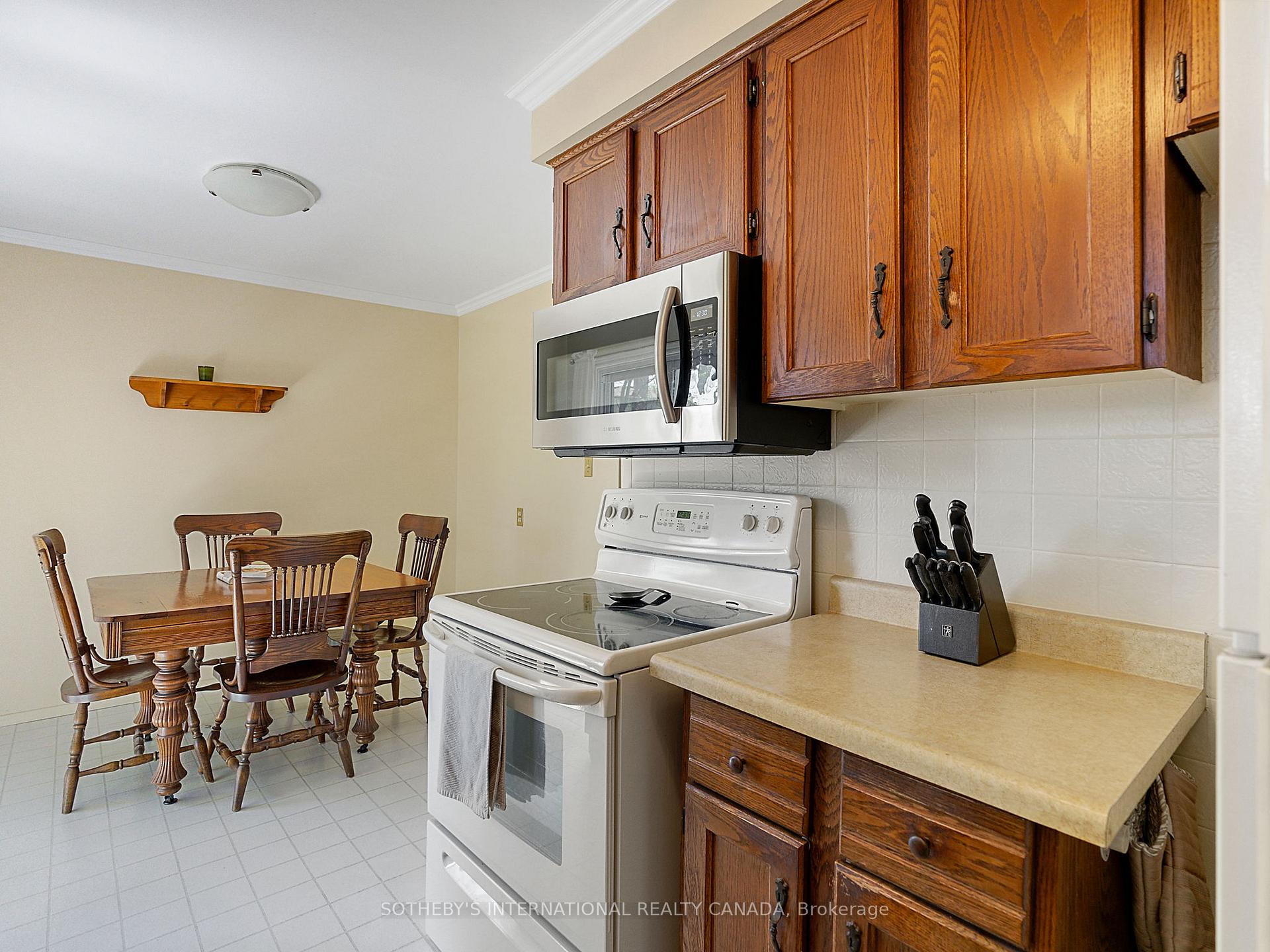 Photo 8 of 724 Coulson Avenue, Milton, Timberlea — HOMEH