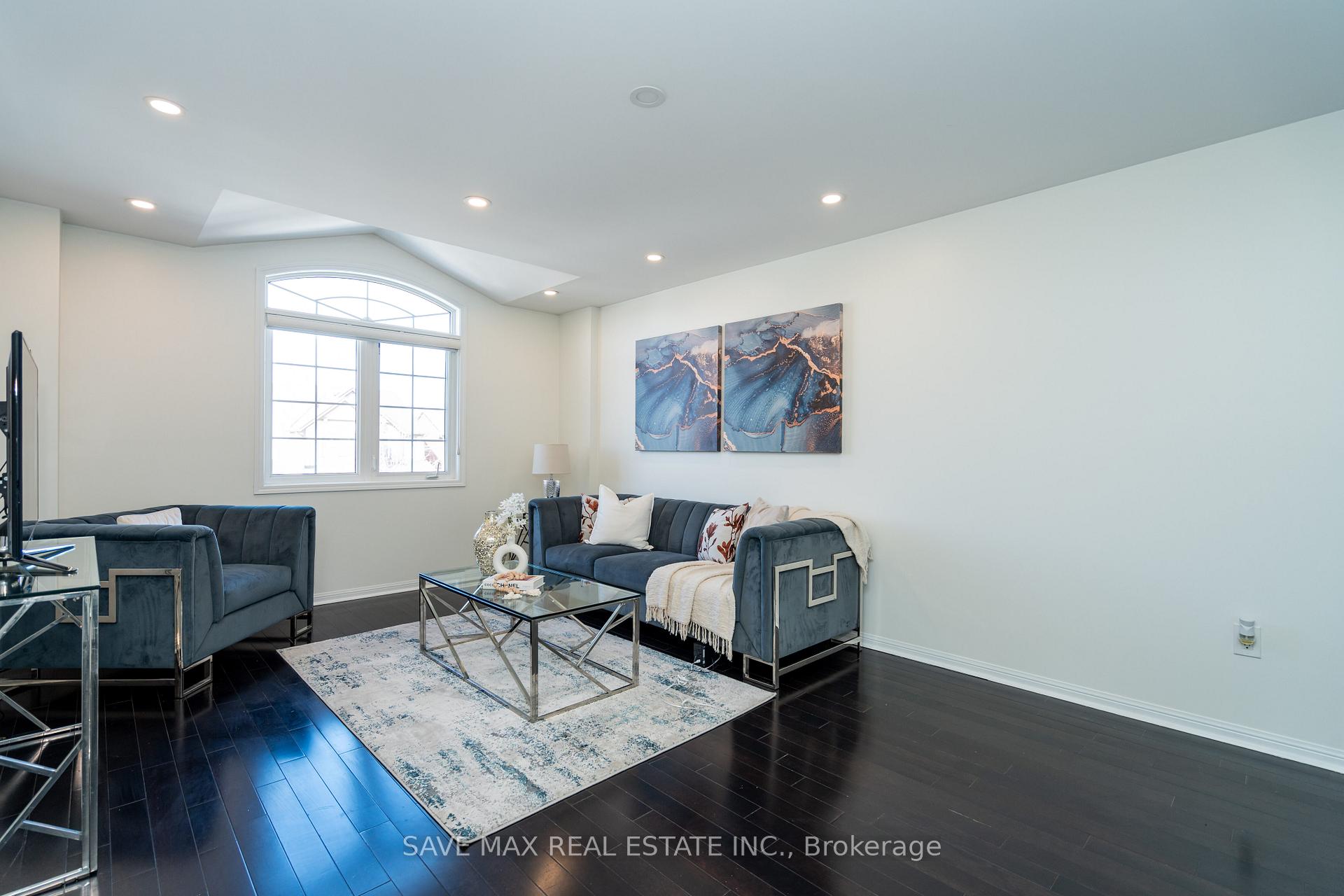Photo 24 of 316 Leiterman Drive, Milton, Willmott — HOMEH