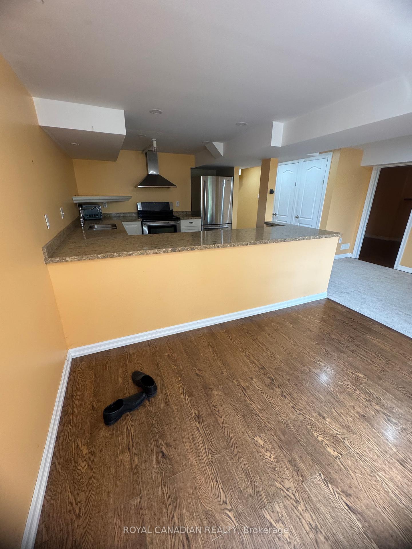 Photo 3 of 1735 Esterbrook Drive S, Oshawa, Taunton — HOMEH