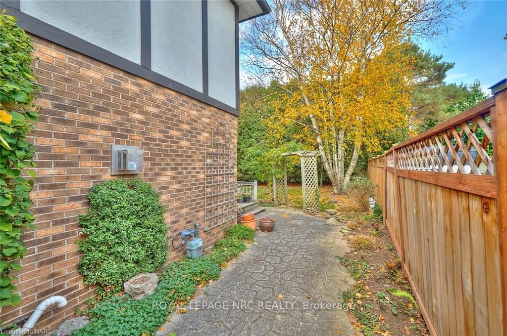 Photo 5 of 737 Canboro Road, Pelham, Fenwick — HOMEH