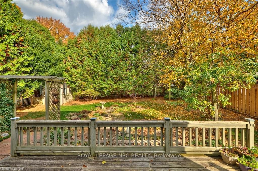 Photo 7 of 737 Canboro Road, Pelham, Fenwick — HOMEH