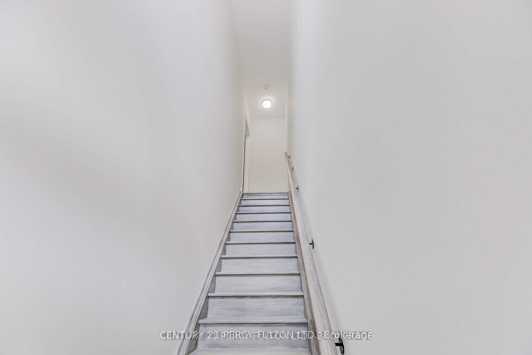 Photo 2 of Unit 105, 2550 Castlegate Crossing Drive, Pickering, Duffin Heights — HOMEH