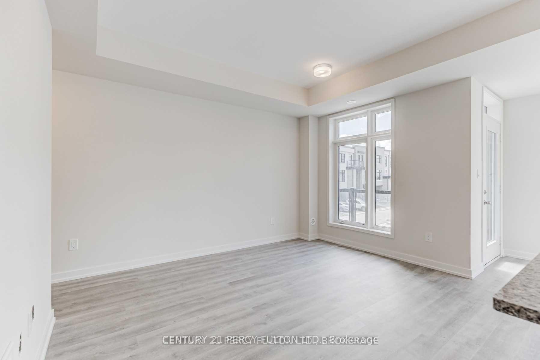 Photo 6 of Unit 105, 2550 Castlegate Crossing Drive, Pickering, Duffin Heights — HOMEH