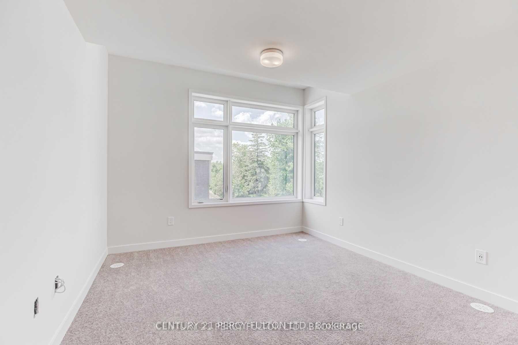 Photo 12 of Unit 105, 2550 Castlegate Crossing Drive, Pickering, Duffin Heights — HOMEH