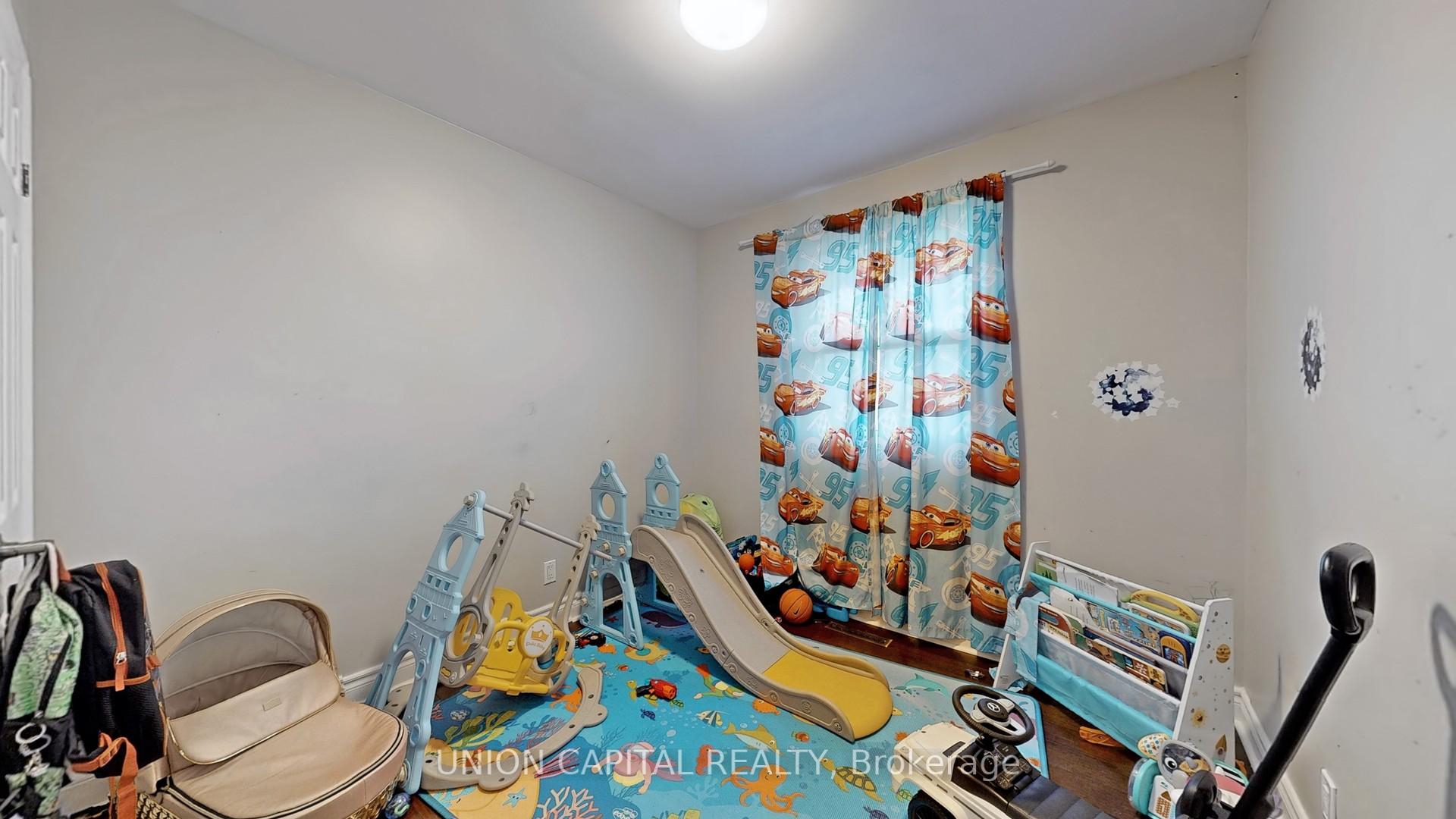 Photo 12 of 735 Tennyson Avenue, Oshawa, Donevan — HOMEH