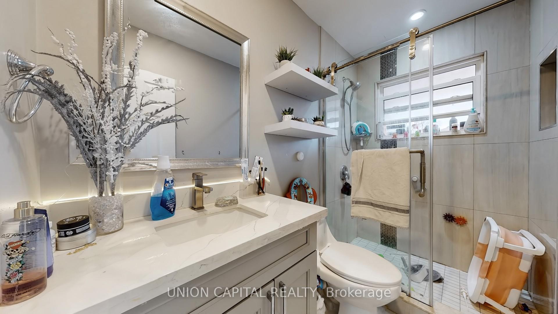 Photo 14 of 735 Tennyson Avenue, Oshawa, Donevan — HOMEH