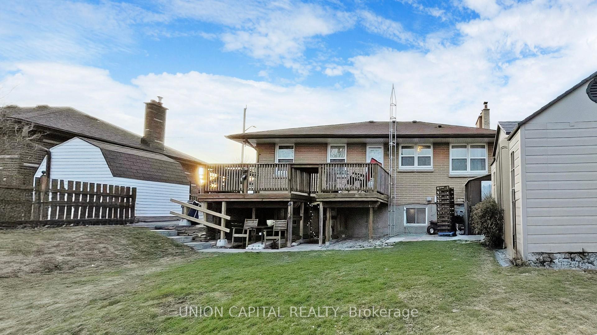 Photo 23 of 735 Tennyson Avenue, Oshawa, Donevan — HOMEH