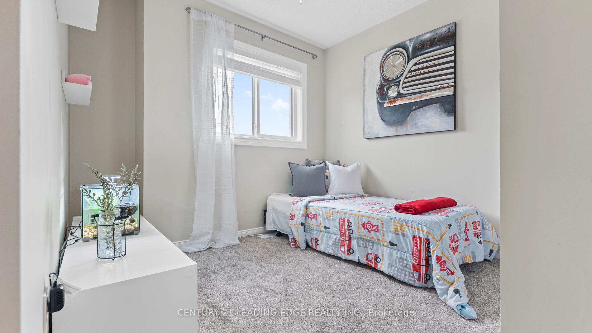 Photo 20 of 330 Sparrow Circle, Pickering, Highbush — HOMEH
