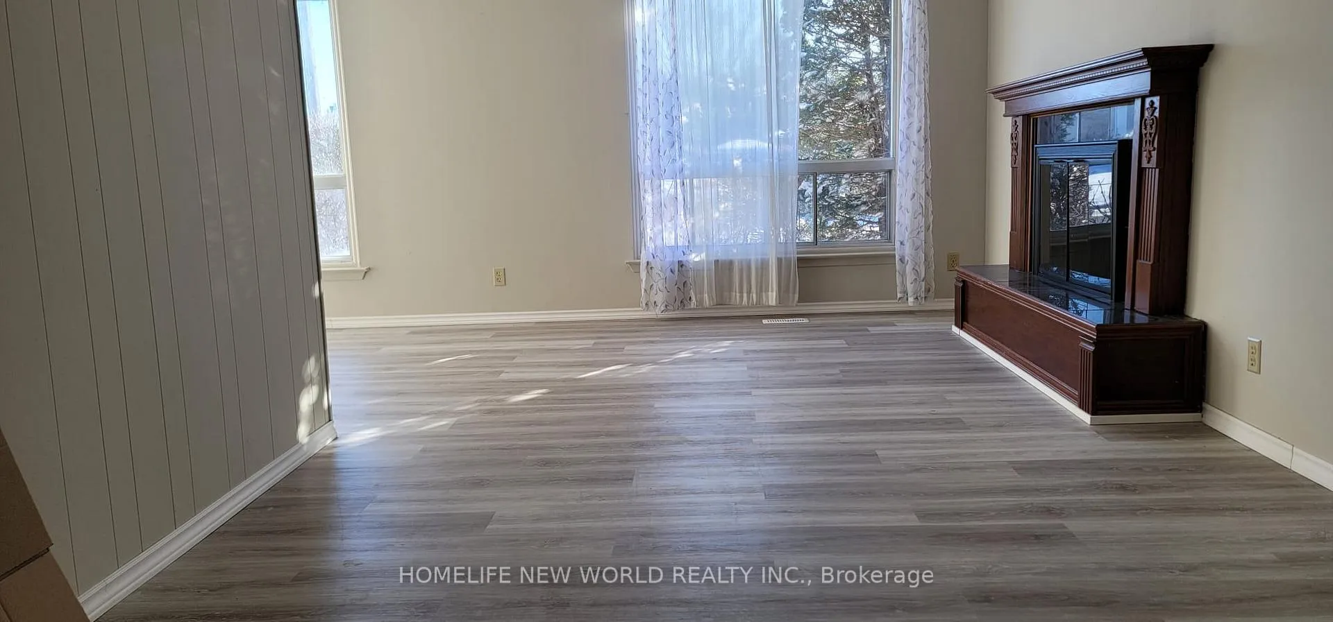 Photo 6 of 832 Reytan Boulevard, Pickering, Bay Ridges — HOMEH
