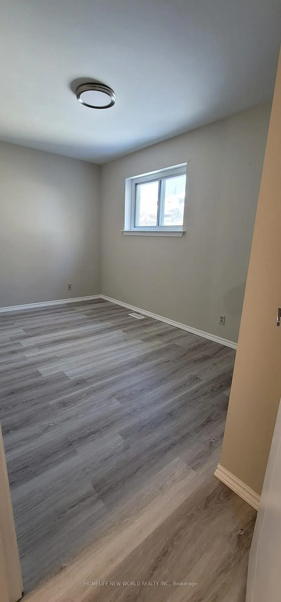 Photo 8 of 832 Reytan Boulevard, Pickering, Bay Ridges — HOMEH