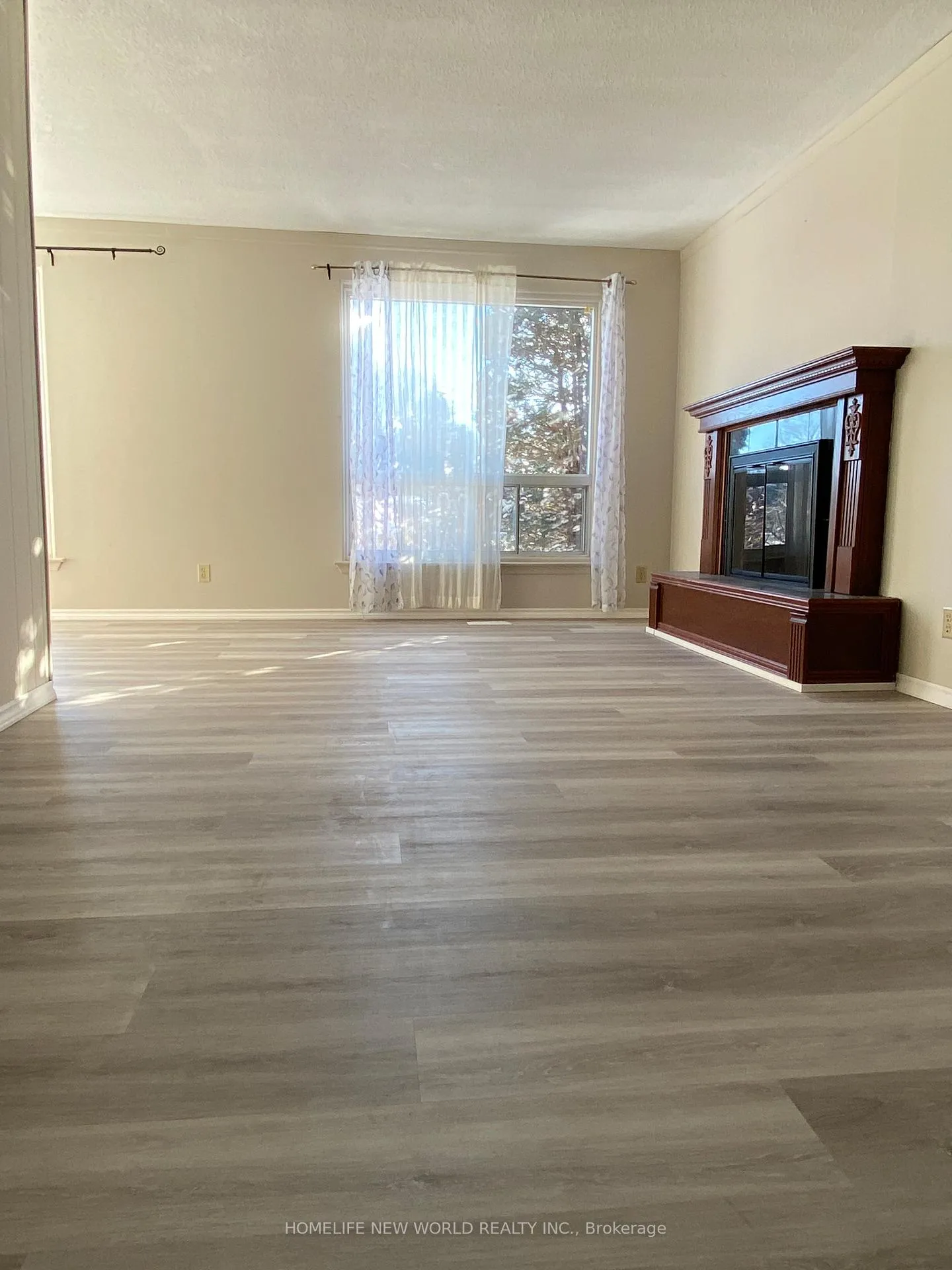 Photo 11 of 832 Reytan Boulevard, Pickering, Bay Ridges — HOMEH
