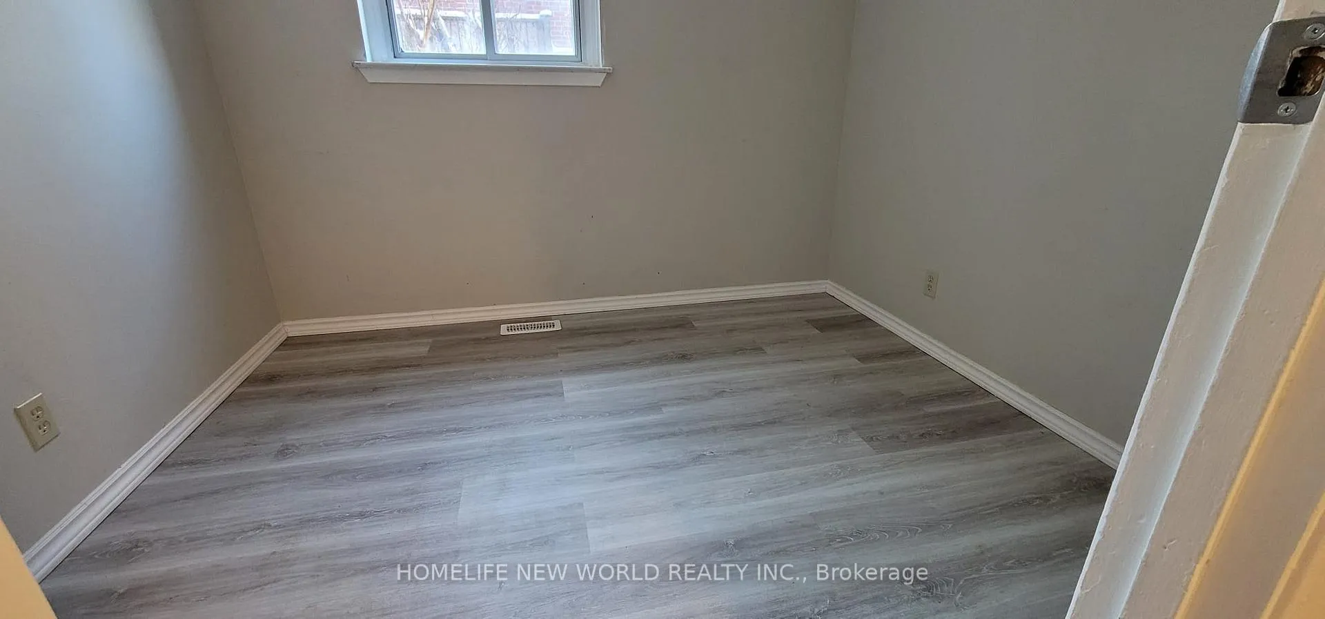 Photo 13 of 832 Reytan Boulevard, Pickering, Bay Ridges — HOMEH