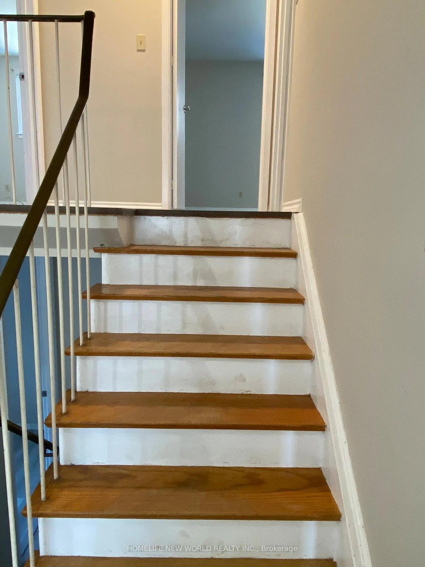 Photo 18 of 832 Reytan Boulevard, Pickering, Bay Ridges — HOMEH