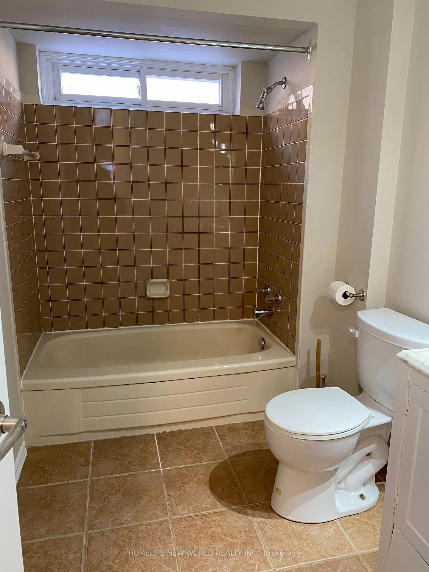 Photo 22 of 832 Reytan Boulevard, Pickering, Bay Ridges — HOMEH