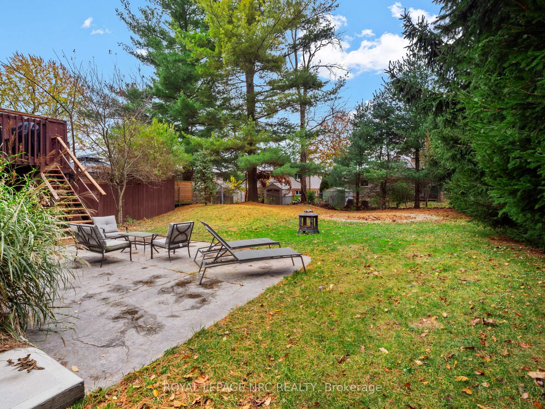 Photo 4 of 210 Lawrence Lane, Pelham, Fonthill — HOMEH