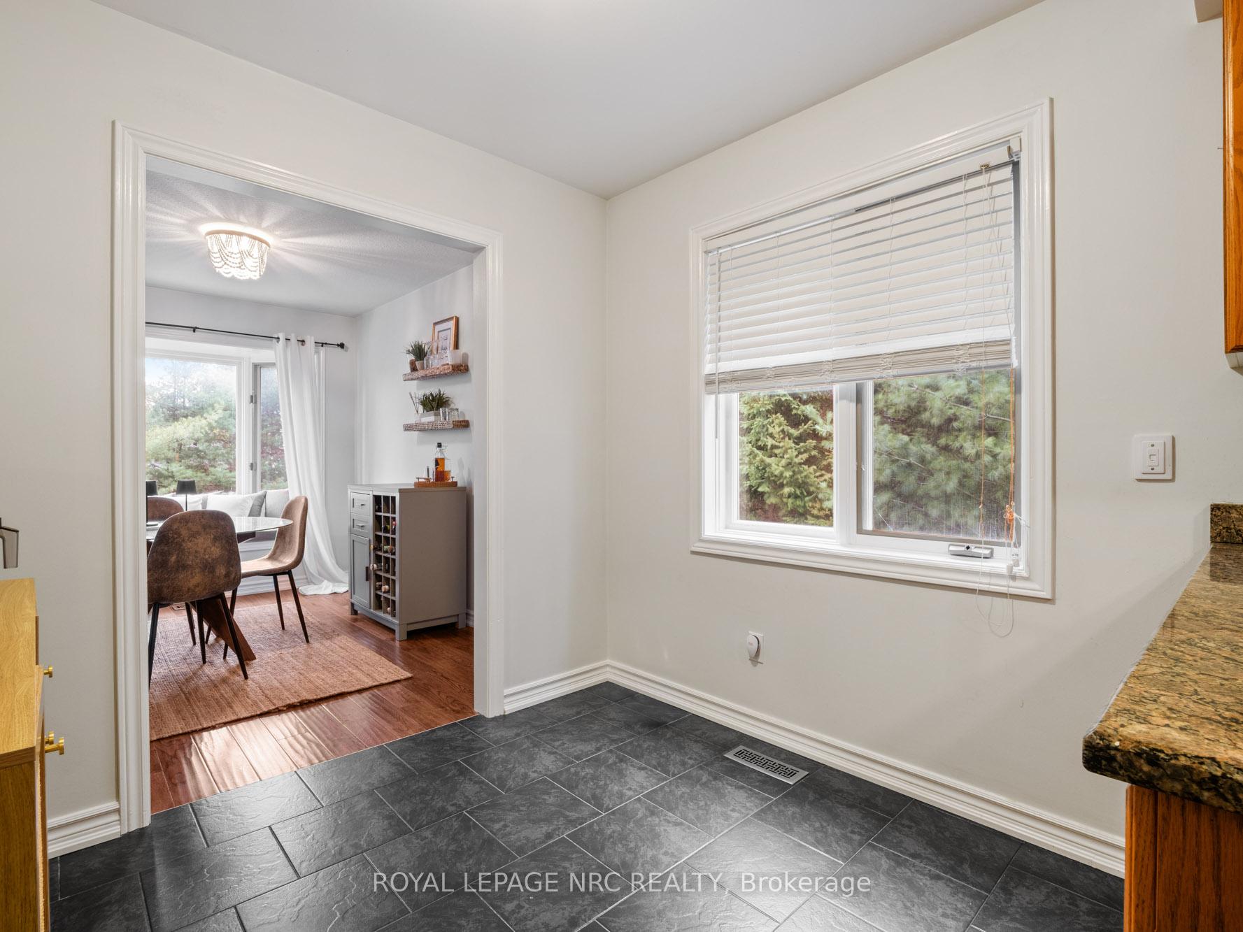 Photo 20 of 210 Lawrence Lane, Pelham, Fonthill — HOMEH