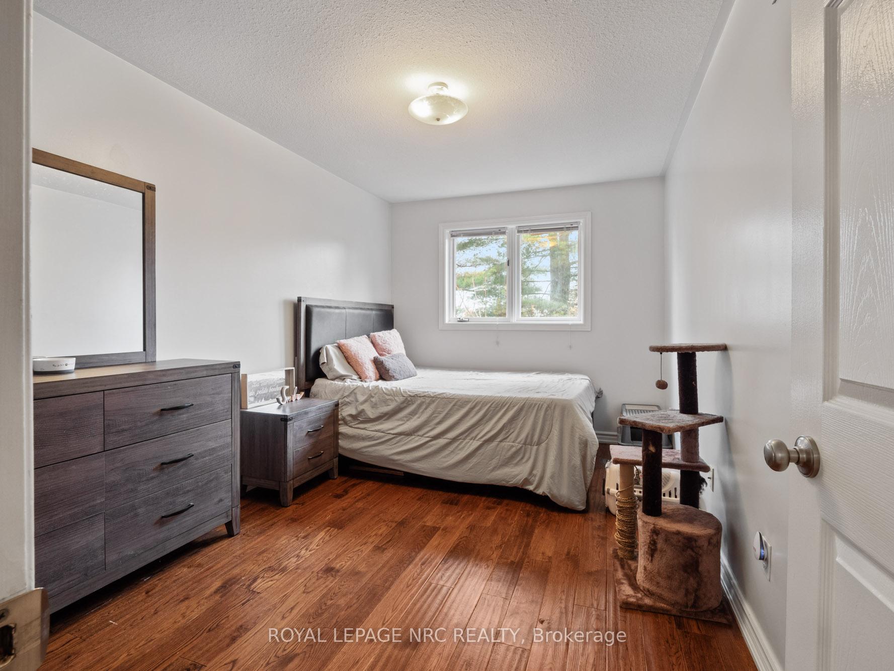 Photo 28 of 210 Lawrence Lane, Pelham, Fonthill — HOMEH